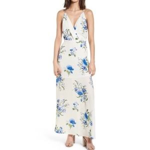 Surplice Lush Floral sleeveless Maxi Dress ivory , Size XS